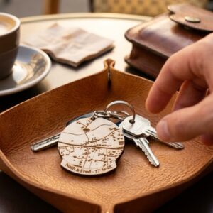 Porte clé en bois personnalisé avec carte lieu important pour vous