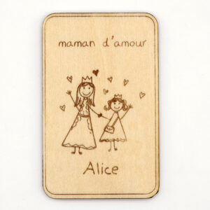 magnet cadeau fête des mères personnalisé avec le dessin de votre enfant par gravure laser cadeau à offrir petit prix