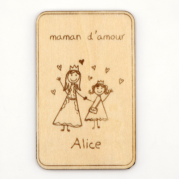 magnet cadeau fête des mères personnalisé avec le dessin de votre enfant par gravure laser cadeau à offrir petit prix